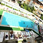 Tuntas Altinkum شقة فندقية 3*