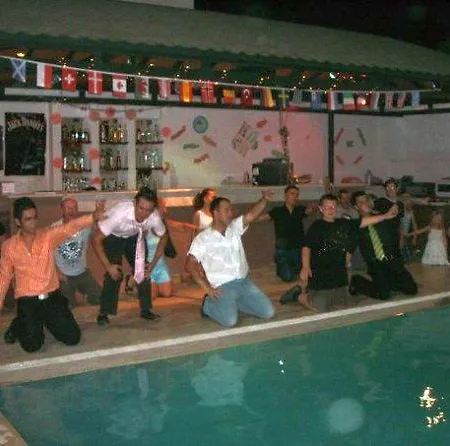 Tuntas Altinkum 3*