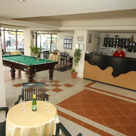 Aparthotel Tuntas Altinkum 3*