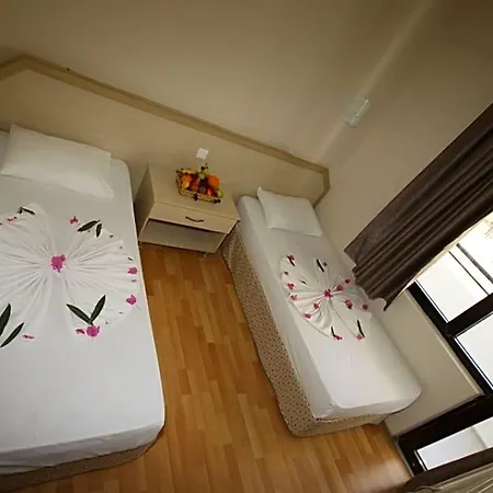 Tuntas Altinkum Aparthotel 3*