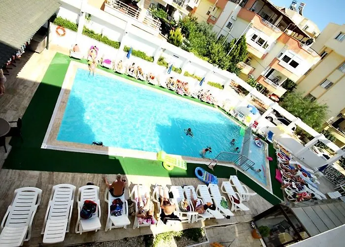 Tuntas Altinkum Апарт-отель 3*